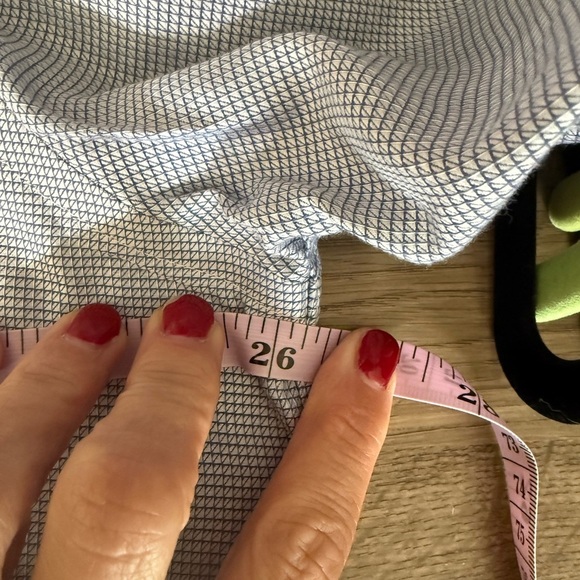 Untuckit button down shirt • Men’s XL - Picture 5 of 6